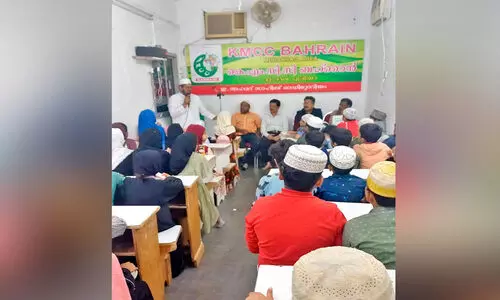 കെ.​എം.​സി.​സി ഉം​റ സം​ഘ​ത്തി​ന് യാ​ത്ര​യ​യ​പ്പ്