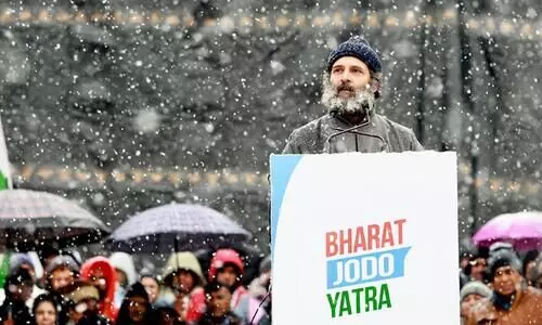 ‘ഇത് ചെറിയൊരു കാൽവെപ്പാണ്’’ -ഭാരത് ജോഡോ യാത്രയുടെ അന്ത്യത്തിൽ ശ്രീനഗറിൽ രാഹുൽ ഗാന്ധി നടത്തിയ പ്രസംഗത്തിെന്റ പൂർണരൂപം ‘ഇത് ചെറിയൊരു കാൽവെപ്പാണ്’’ -ഭാരത് ജോഡോ യാത്രയുടെ അന്ത്യത്തിൽ ശ്രീനഗറിൽ രാഹുൽ ഗാന്ധി നടത്തിയ പ്രസംഗത്തിെന്റ പൂർണരൂപം