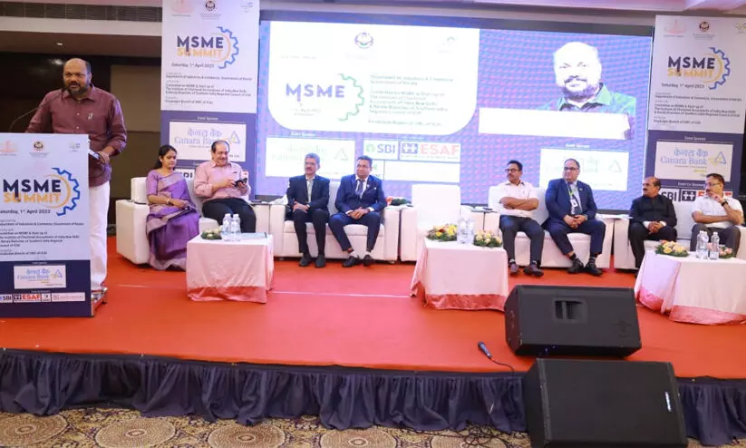 മികച്ച 1000 സംരംഭങ്ങളെ തിരഞ്ഞെടുത്ത് നൂറ് കോടി വിറ്റുവരവുള്ള കമ്പനിയാക്കി മാറ്റുമെന്ന് പി.രാജീവ് മികച്ച 1000 സംരംഭങ്ങളെ തിരഞ്ഞെടുത്ത് നൂറ് കോടി വിറ്റുവരവുള്ള കമ്പനിയാക്കി മാറ്റുമെന്ന് പി.രാജീവ്