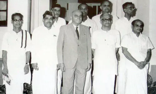 ലീ​ഗ് ചു​വ​ന്നു​തു​ടു​ത്ത കാ​ലം