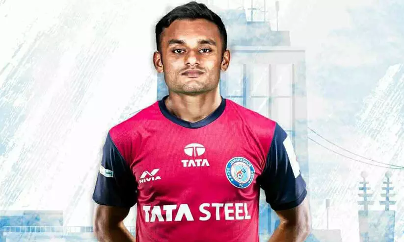 ഓർമകളുടെ കളിമുറ്റത്ത് ഉവൈസ് ഒരിക്കൽകൂടി പന്തുതട്ടാനിറങ്ങും ഓർമകളുടെ കളിമുറ്റത്ത് ഉവൈസ് ഒരിക്കൽകൂടി പന്തുതട്ടാനിറങ്ങും