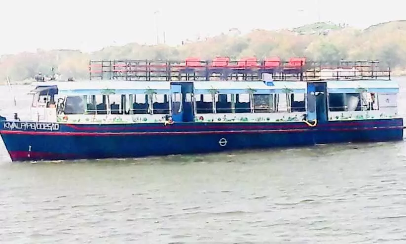 അപ്പർഡെക്ക് ബോട്ട് ഇന്ന് അഴീക്കലിലെത്തും