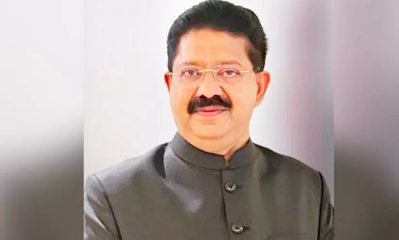 മ​ൻ​സൂ​ർ പ​ള്ളൂ​ർ