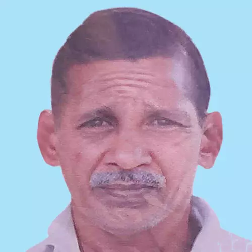 റോ​ഡ് മു​റി​ച്ചു​ക​ട​ക്കു​മ്പോ​ൾ വാ​ഹ​ന​മി​ടി​ച്ച് പ​രി​ക്കേ​റ്റ​യാ​ൾ മ​രി​ച്ചു