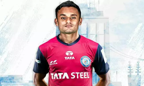 ഓർമകളുടെ കളിമുറ്റത്ത് ഉവൈസ് ഒരിക്കൽകൂടി പന്തുതട്ടാനിറങ്ങും