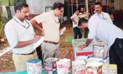 മാനദണ്ഡങ്ങൾ ലംഘിച്ച് പ്രവർത്തനം; മിനിച്ചന്തയും സ്റ്റാളും അടപ്പിച്ചു