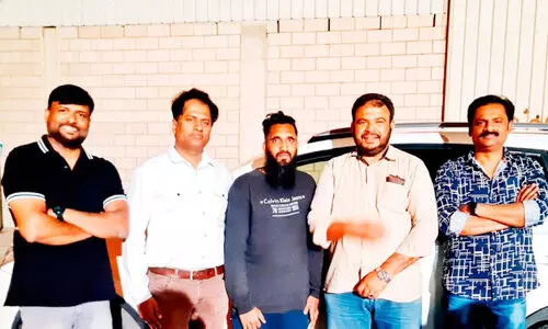 ഇ​വ അ​സോ​സി​യേ​ഷ​ൻ