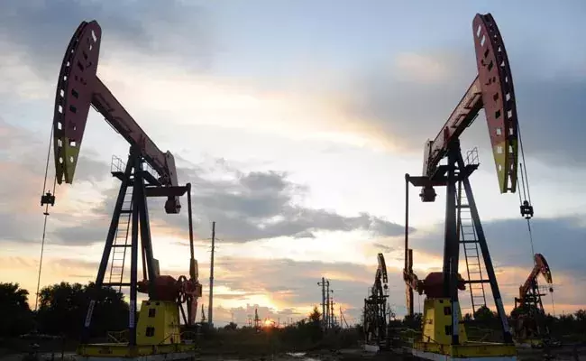 സൗദി, കുവൈത്ത്, യു.എ.ഇ എണ്ണ ഉൽപാദനം വെട്ടിക്കുറക്കുന്നു