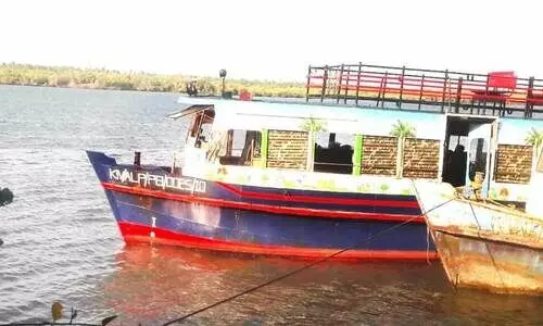 ഡബിൾ ഡെക്കറെത്തി, ഇനി ഓളങ്ങളിൽ സുഖയാത്ര