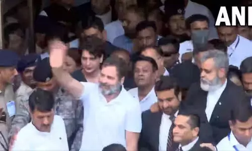 രാഹുൽ ​നേരിട്ടെത്തി അപ്പീൽ നൽകി; ജാമ്യം ഏപ്രിൽ 13 വരെ നീട്ടി