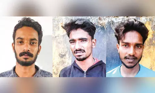 ക​ഞ്ചാ​വ് കേ​സി​ൽ മൂ​ന്ന് യു​വാ​ക്ക​ൾ പി​ടി​യി​ൽ