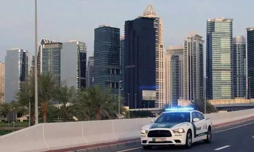 ത​ട​വു​കാ​രു​ടെ കു​ടും​ബ​ങ്ങ​ളു​ടെ വാ​ട​ക​യും മ​ക്ക​ളു​ടെ ഫീ​സും ന​ൽ​കി പൊ​ലീ​സ്​