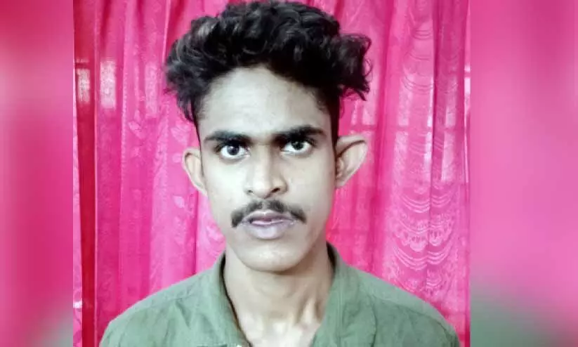 പഴക്കടയിൽ മോഷണം; ഒരാൾ പിടിയിൽ