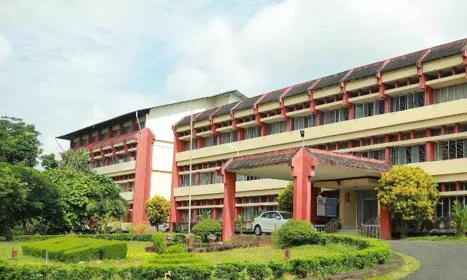 ശമ്പളം മുടങ്ങൽ: കാർഷിക സർവകലാശാലയിൽ പ്രതിഷേധം