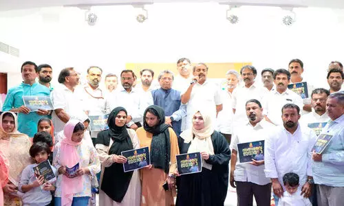 രാ​ഹു​ല്‍ ഗാ​ന്ധി​ക്ക് ഒ.​ഐ.​സി.​സി ഒ​മാ​​ന്‍റെ ഐ​ക്യ​ദാ​ര്‍ഢ്യം