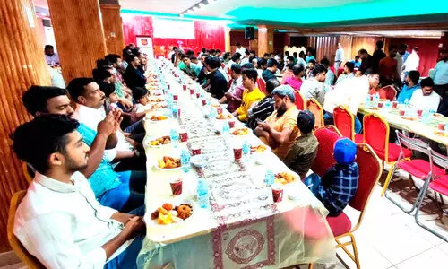 മ​മ്പാ​ട് വെ​ൽ​ഫെ​യ​ർ ഫോ​റം ഇ​ഫ്താ​ർ സം​ഗ​മം