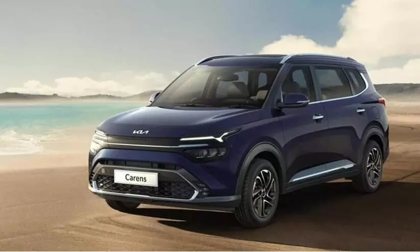 Kia Carens Luxury (O) launched