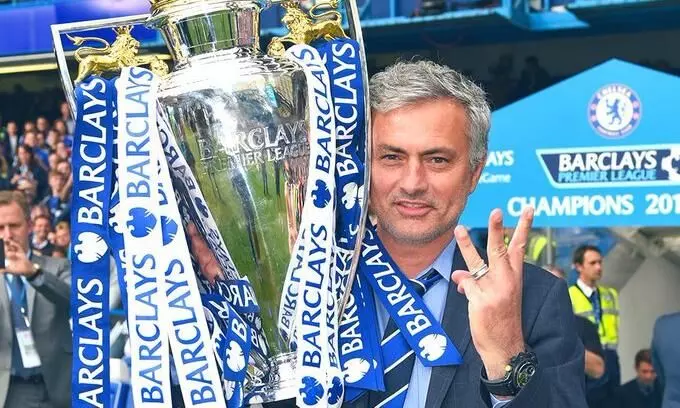 ക്രിസ്റ്റ്യാനോ വാഴുന്ന സൗദി മൈതാനത്ത് പരിശീലകക്കുപ്പായത്തിൽ മൊറീഞ്ഞോയും? റെക്കോഡ് തുക വാഗ്ദാനം ചെയ്തതായി റിപ്പോർട്ട് ക്രിസ്റ്റ്യാനോ വാഴുന്ന സൗദി മൈതാനത്ത് പരിശീലകക്കുപ്പായത്തിൽ മൊറീഞ്ഞോയും? റെക്കോഡ് തുക വാഗ്ദാനം ചെയ്തതായി റിപ്പോർട്ട്