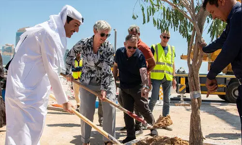 ദോഹ എക്സ്​പോ: മരം നട്ടു; ഡച്ച് പവിലിയൻ ഉയരുന്നു