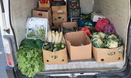 വ​ഴി​യോ​ര ക​ച്ച​വ​ട​ക്കാ​ർ​ക്കെ​തി​രെ ന​ട​പ​ടി ക​ർ​ശ​ന​മാ​ക്കി