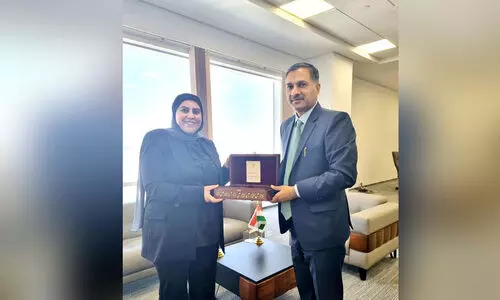 അം​ബാ​സ​ഡ​ര്‍ കു​വൈ​ത്ത്  മ​ന്ത്രി​മാ​രെ സ​ന്ദ​ർ​ശി​ച്ചു