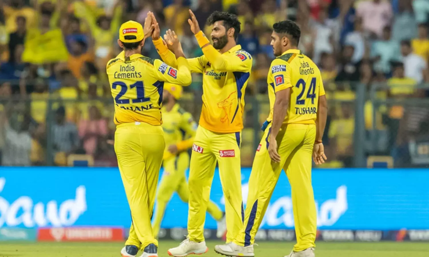 ജദേജക്ക് മൂന്ന് വിക്കറ്റ്; മുംബൈക്കെതിരെ ചെന്നൈക്ക് 158 റൺസ് വിജയലക്ഷ്യം