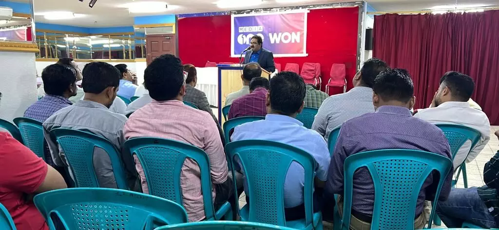 മീഡിയ വൺ; സുപ്രീംകോടതി വിധിയിൽ  ആഹ്ലാദം പ്രകടിപ്പിച്ച്​ ഒത്തുചേരൽ