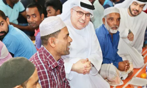 തൊ​ഴി​ലാ​ളി​ക​ളു​ടെ​ഇ​ഫ്താ​റി​ൽ മ​ന്ത്രി​യ​ട​ക്കം പ്ര​മു​ഖ​ർ