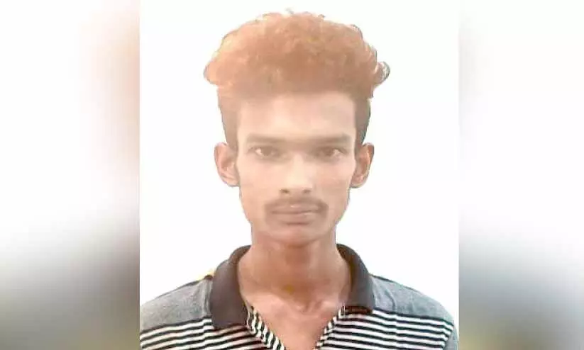 മോഷ്ടിച്ച ബൈക്കുമായി യുവാവ് പിടിയിൽ മോഷ്ടിച്ച ബൈക്കുമായി യുവാവ് പിടിയിൽ