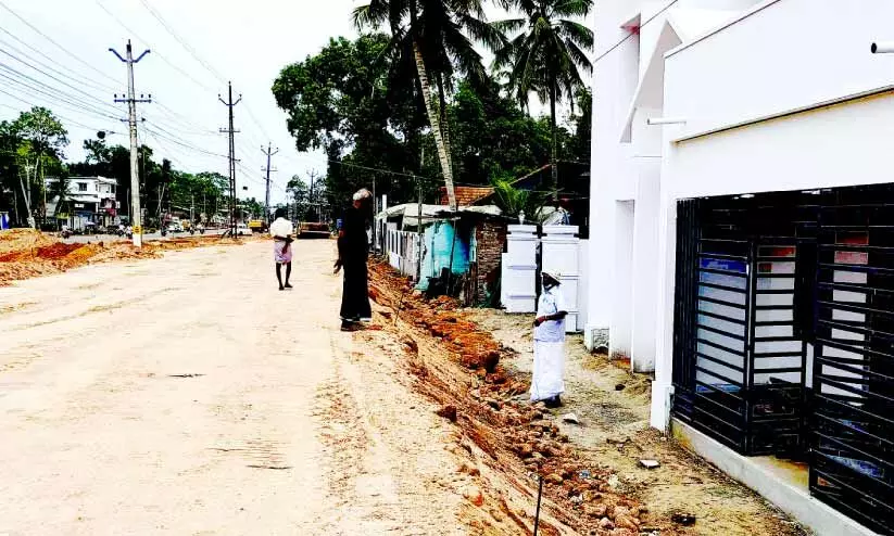 ദേശീയപാത വികസനം: നിർമാണം തുടങ്ങിയപ്പോൾ നാട്ടുകാർക്ക്​ ‘പണി’ കിട്ടി