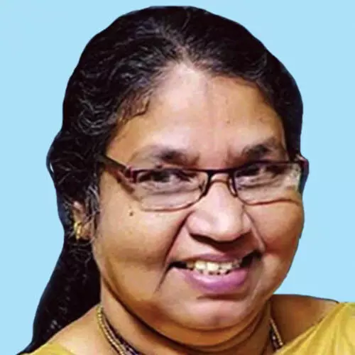 റോ​സാ​മ്മ