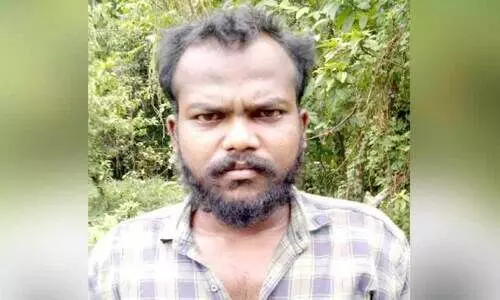 കാപ്പ ചുമത്തി നാടുകടത്തി