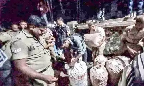 കാറിൽനിന്ന്​ 177 കിലോ കഞ്ചാവ്: അന്വേഷണം ഊർജിതമാക്കി പൊലീസ്