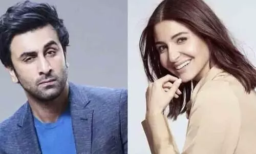 ദേഷ്യപ്പെട്ട് മുഖത്ത് അടിക്കുന്നത് പോലെ തോന്നി; അനുഷ്ക ശർമയിൽ നിന്ന്  തല്ലു കിട്ടിയതിനെ കുറിച്ച് രൺബീർ