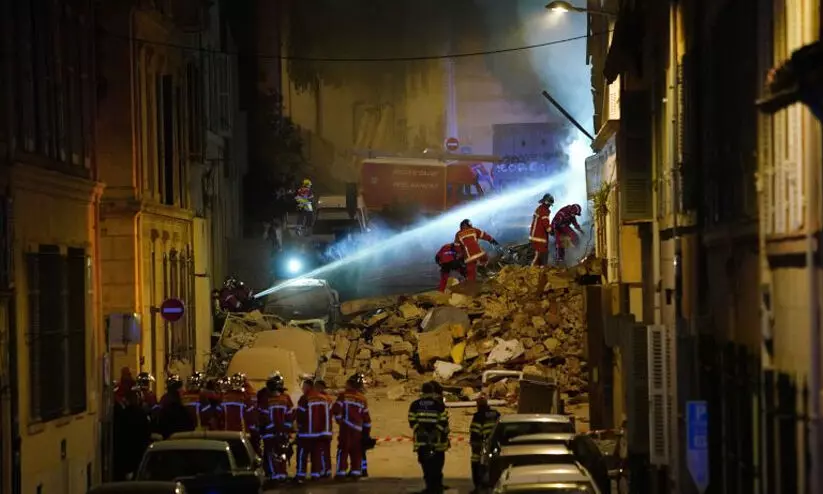 buildings collapse in France Marseille