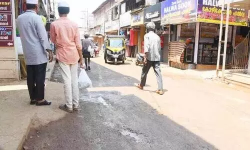 കണ്ണൂരിലെ റോഡ് നവീകരണം; കലക്ടർ നിരീക്ഷിക്കണമെന്ന് ഹൈകോടതി