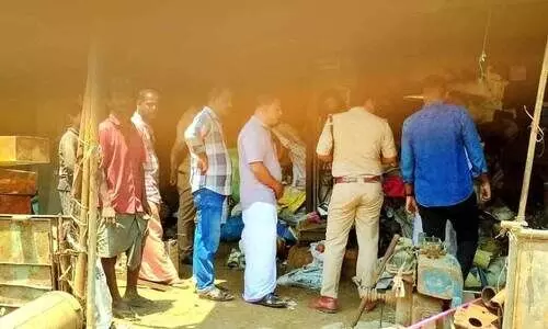 ആക്രിക്കടയിൽ മോഷണം