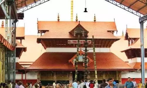 ഗുരുവായൂർ ദർശനം; വരിനിൽക്കാൻ പുതിയ പന്തൽ