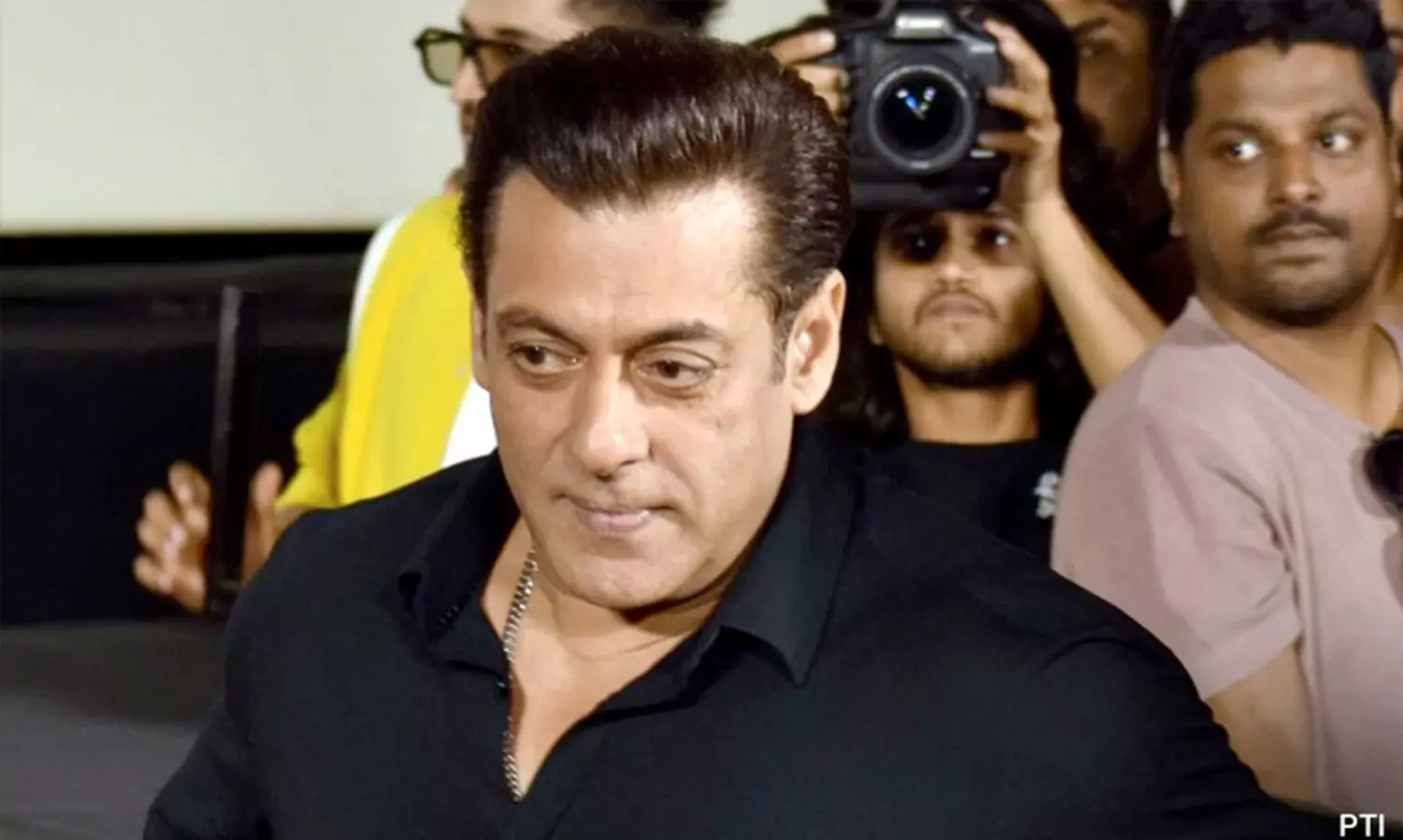 സൽമാൻ ഖാന് വധഭീഷണി; പ്രതി ‘ഗോശാല രക്ഷക് റോക്കി ഭായ്’ കസ്റ്റഡിയിൽ