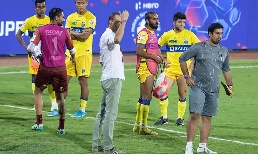 ഫുട്ബാൾ ഫെഡറേഷന്റെ അച്ചടക്ക നടപടി; കേരള ബ്ലാസ്റ്റേഴ്സ് അപ്പീൽ നൽകി ഫുട്ബാൾ ഫെഡറേഷന്റെ അച്ചടക്ക നടപടി; കേരള ബ്ലാസ്റ്റേഴ്സ് അപ്പീൽ നൽകി