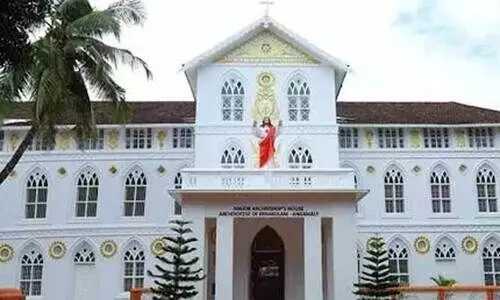 സംഘ്​പരിവാറിനെ ഒഴിവാക്കിയും കമ്യൂണിസത്തെ പ്രതിക്കൂട്ടിലാക്കിയും ​‘ലെയ്​റ്റി വോയ്​സ്​’