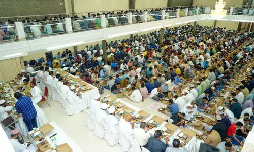 ഇ​ഫ്താ​ർ സം​ഗ​മം