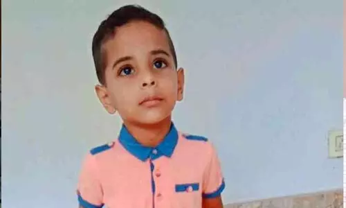 കളിക്കുന്നതിനിടെ വീണ് പരിക്കേറ്റ പിഞ്ചുബാലൻ മരിച്ചു