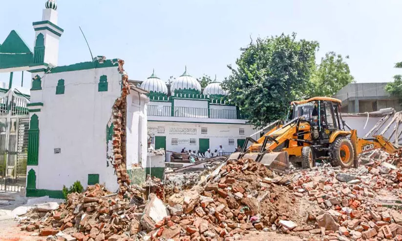 madrasa razed in Bengali Market area of Delhi