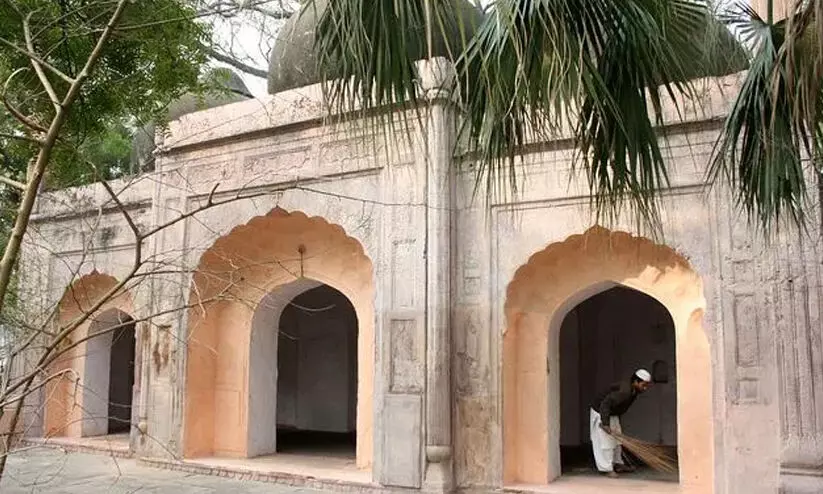 Mughal Masjid Mughal Masjid