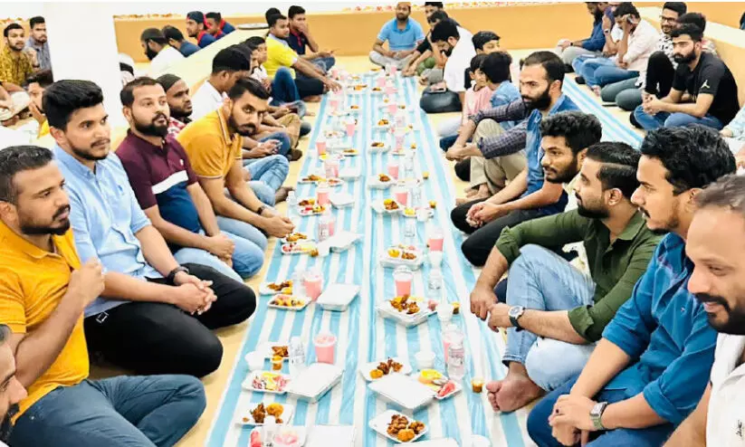 കെ.എം.സി.സി ദുകം ഏരിയ ഇഫ്താർ സംഗമം കെ.എം.സി.സി ദുകം ഏരിയ ഇഫ്താർ സംഗമം