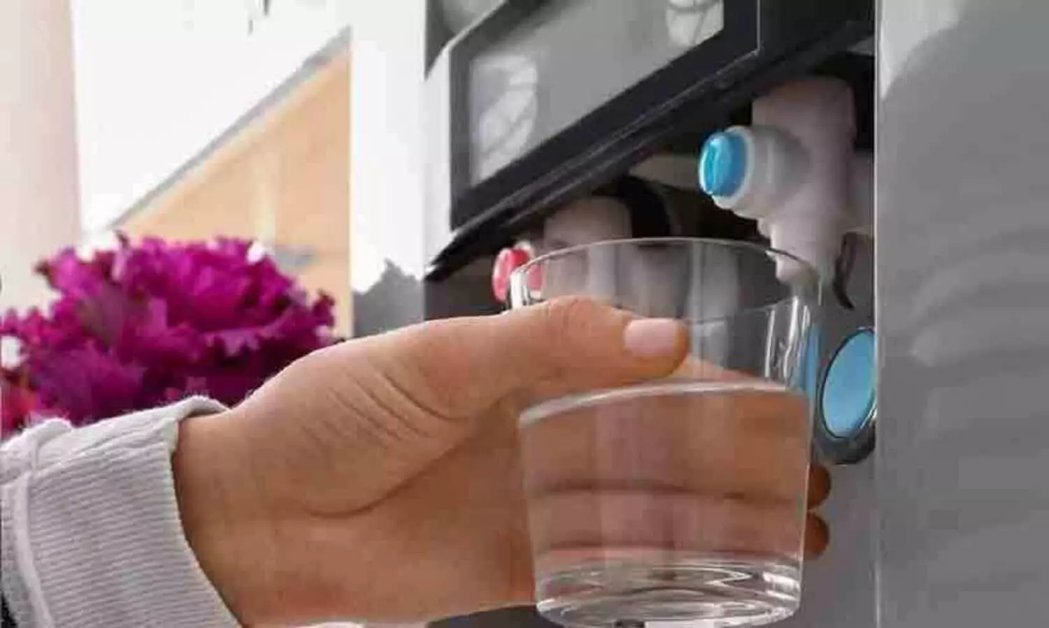 ‘വാട്ടർ പ്യൂരിഫയറുകൾ വെള്ളത്തിന്റെ ഗുണം നഷ്ടപ്പെടുത്തും; രാജ്യത്തെ 70 ശതമാനം വെള്ളവും നേരിട്ട് കുടിക്കാവുന്നത്’