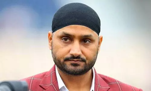 ഇന്ത്യ എന്തിന് പോകണം?  ചാമ്പ്യൻസ് ട്രോഫിക്കായി ഇന്ത്യ പാകിസ്താനിലേക്ക് പോകേണ്ടതില്ലെന്ന് ഭാജി