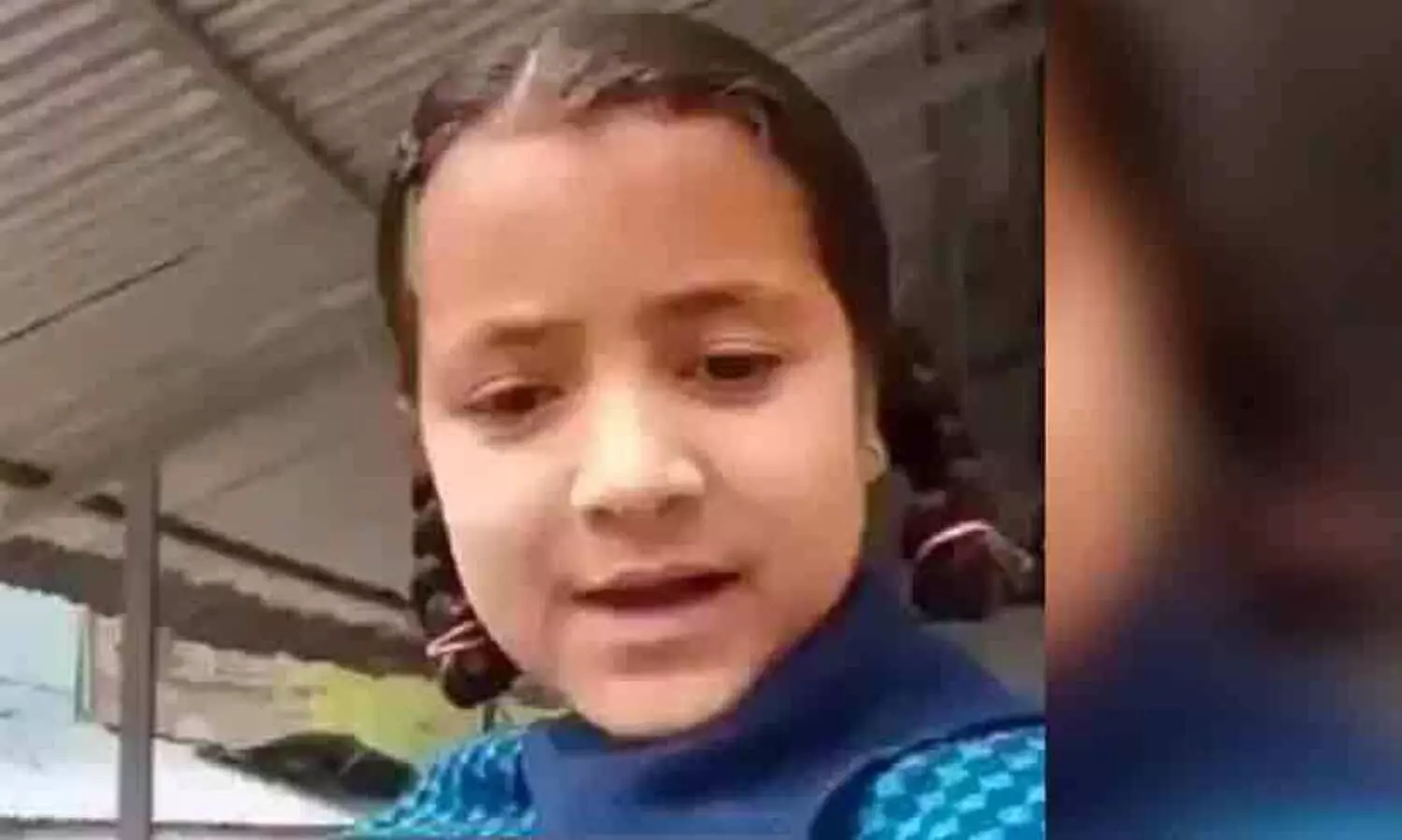 ഞങ്ങൾക്ക് ഇരിക്കാൻ ബെഞ്ച് പോലുമില്ല... പ്ലീസ് മോദിജീ... കത്വ വിദ്യാർഥിനിയുടെ വീഡിയോ വൈറൽ