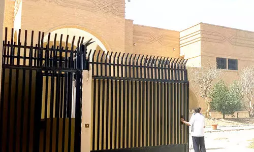 ഏഴു വർഷത്തിനുശേഷം സൗദിയിലെ ഇറാൻ എംബസി ഗേറ്റുകൾ വീണ്ടും തുറന്നു